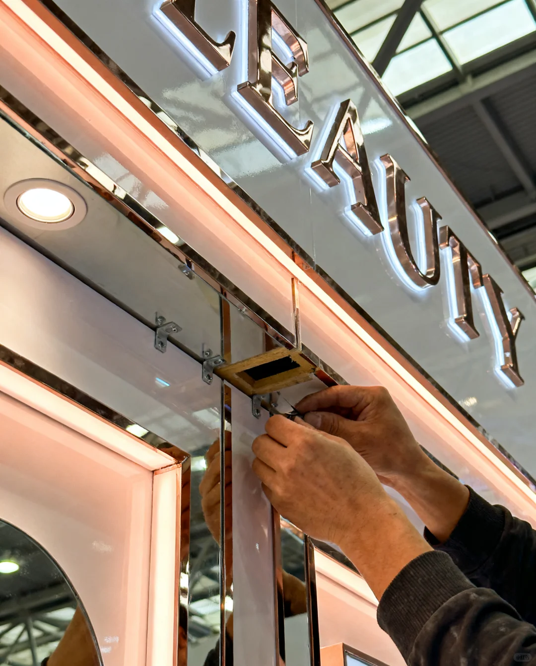 俄罗斯美容展搭建认准中国团队！省50%成本+