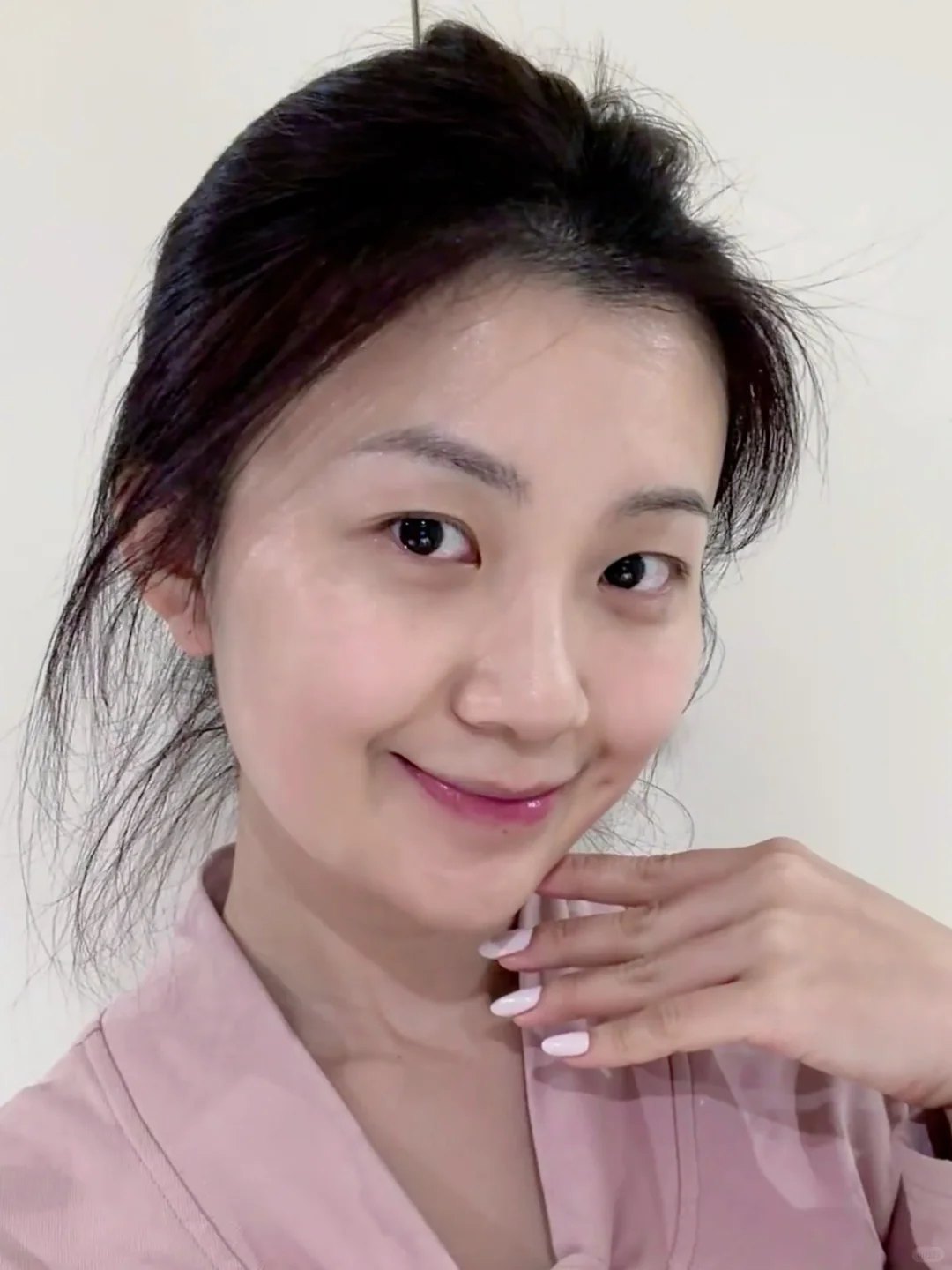 妈,我白成日光灯了。。。。