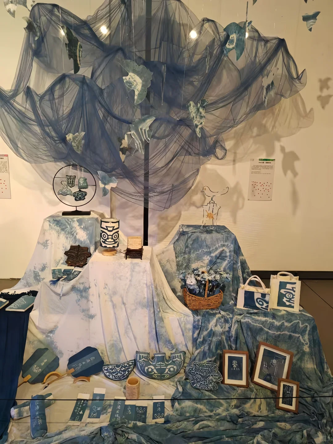 猜猜这是哪里美术展