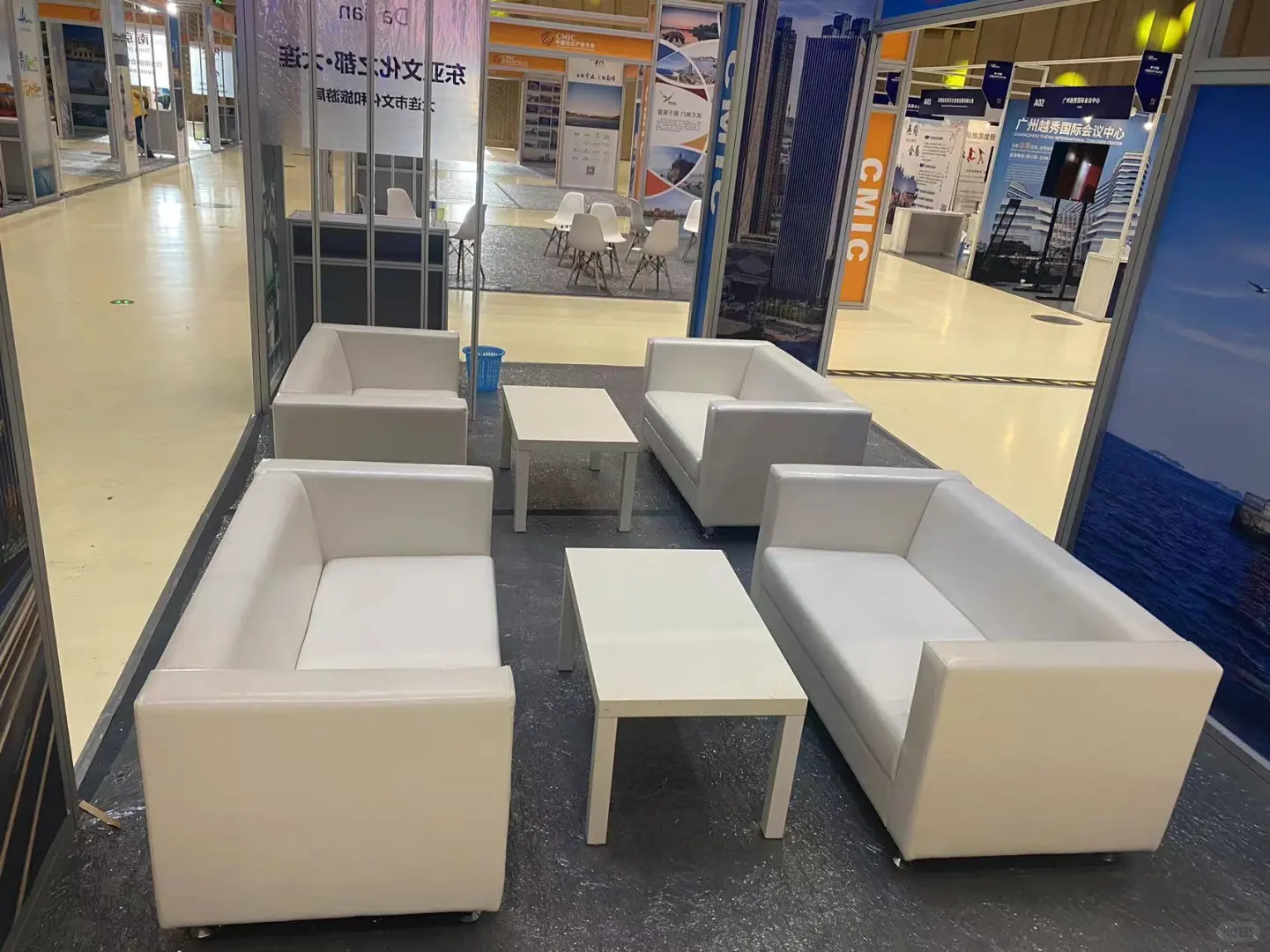 ?️沙发租赁新选择,开启会展座谈新体验