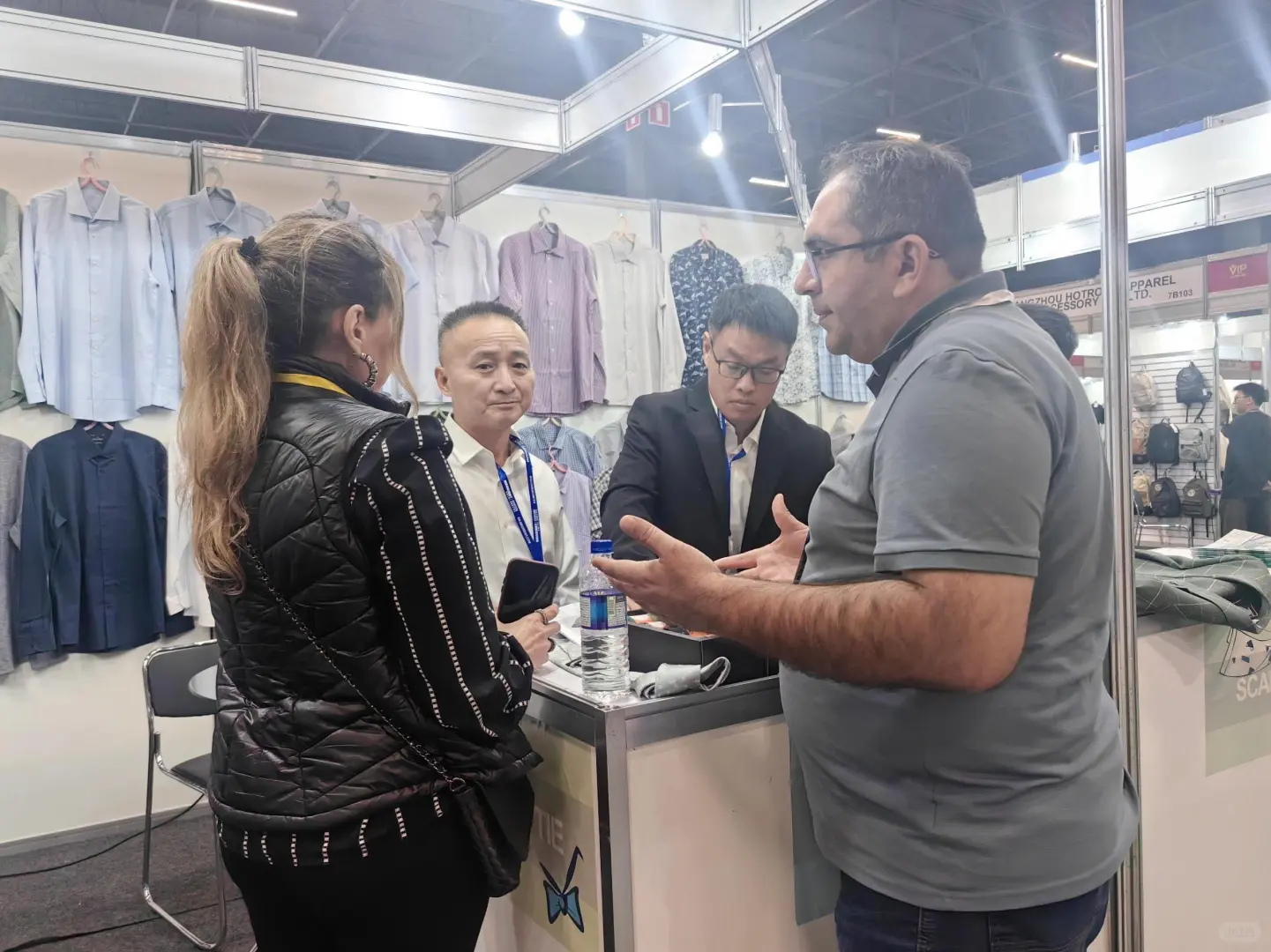 别卷国内了！沙特服装展才是2025跨境新蓝海