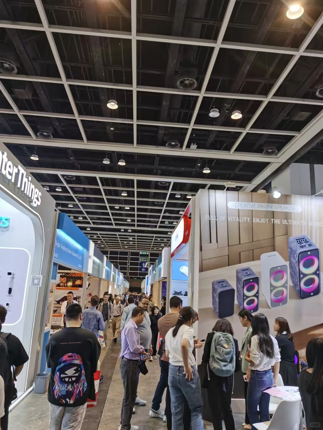 香港贸发局春季电子展开展第1天