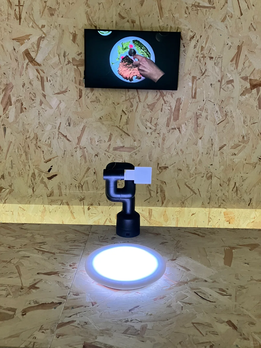 跟我一起去看展 2025米兰设计周