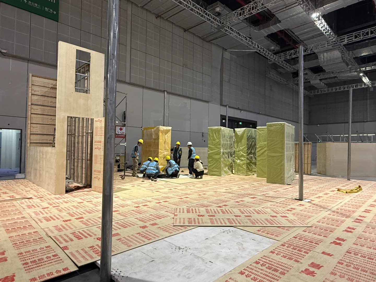 进博会来8.1菲律宾展团吃榴莲