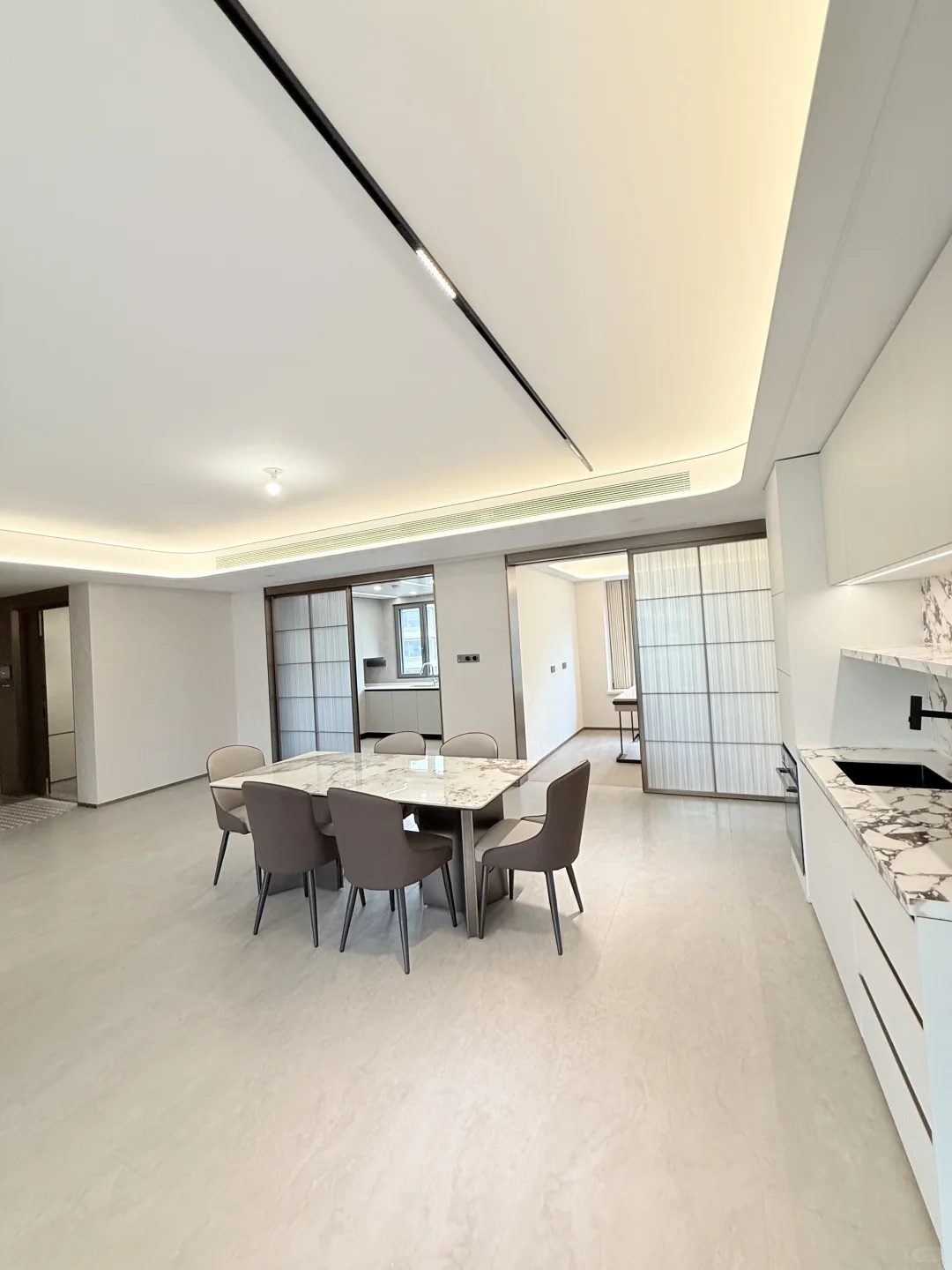 会展旁 一梯一户大平层 4房拎包入住