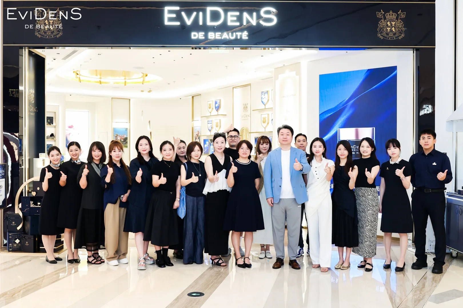 伊菲丹深圳万象城店臻境启幕