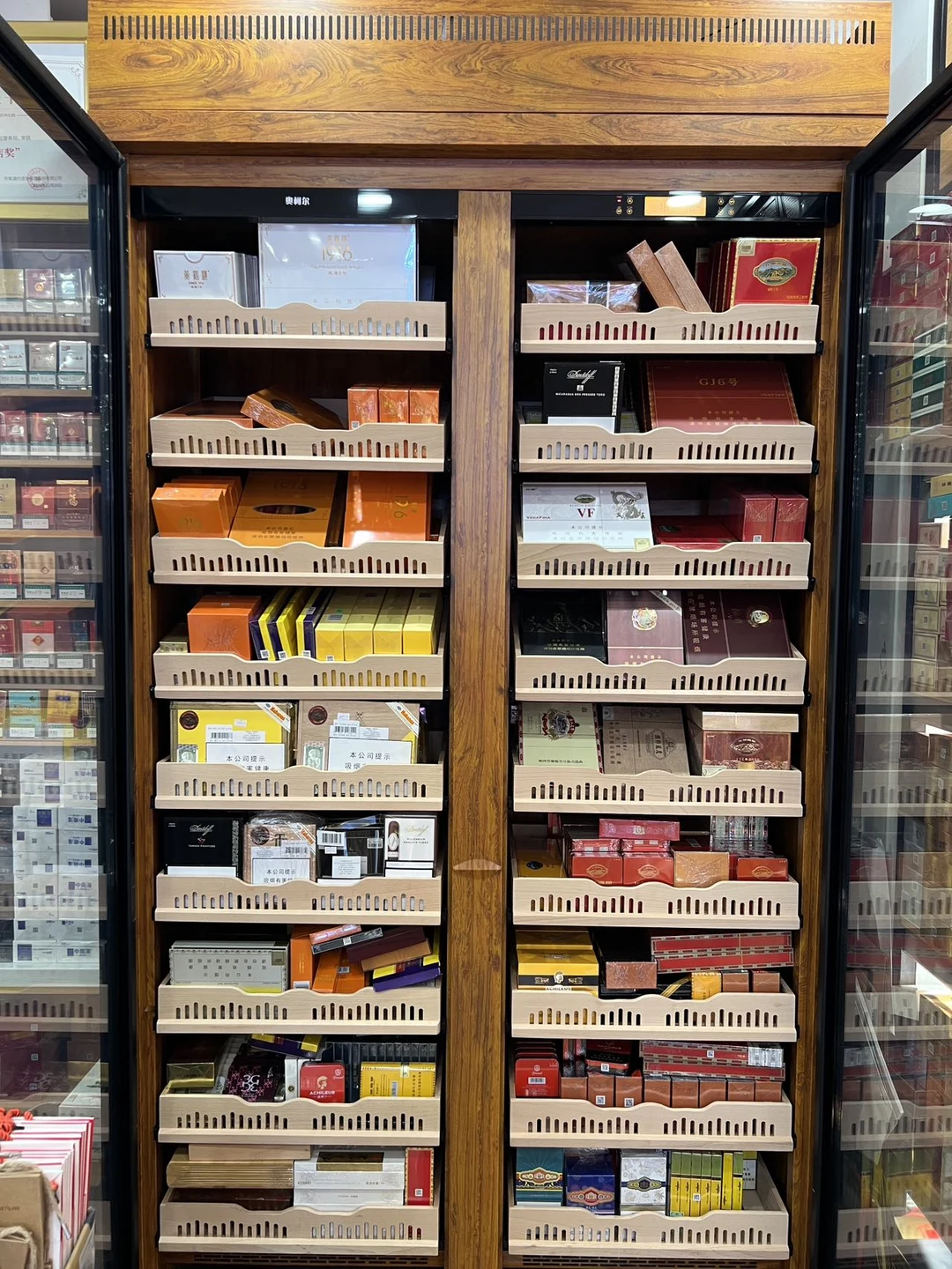 00后大学生休学当酒行主理人的日常