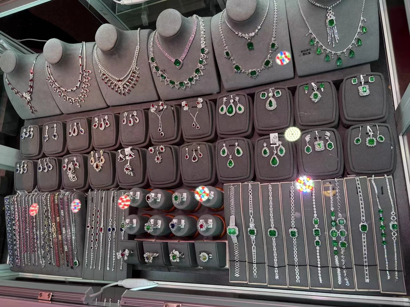 又出门啦！昆山珠宝展怎么这么热闹