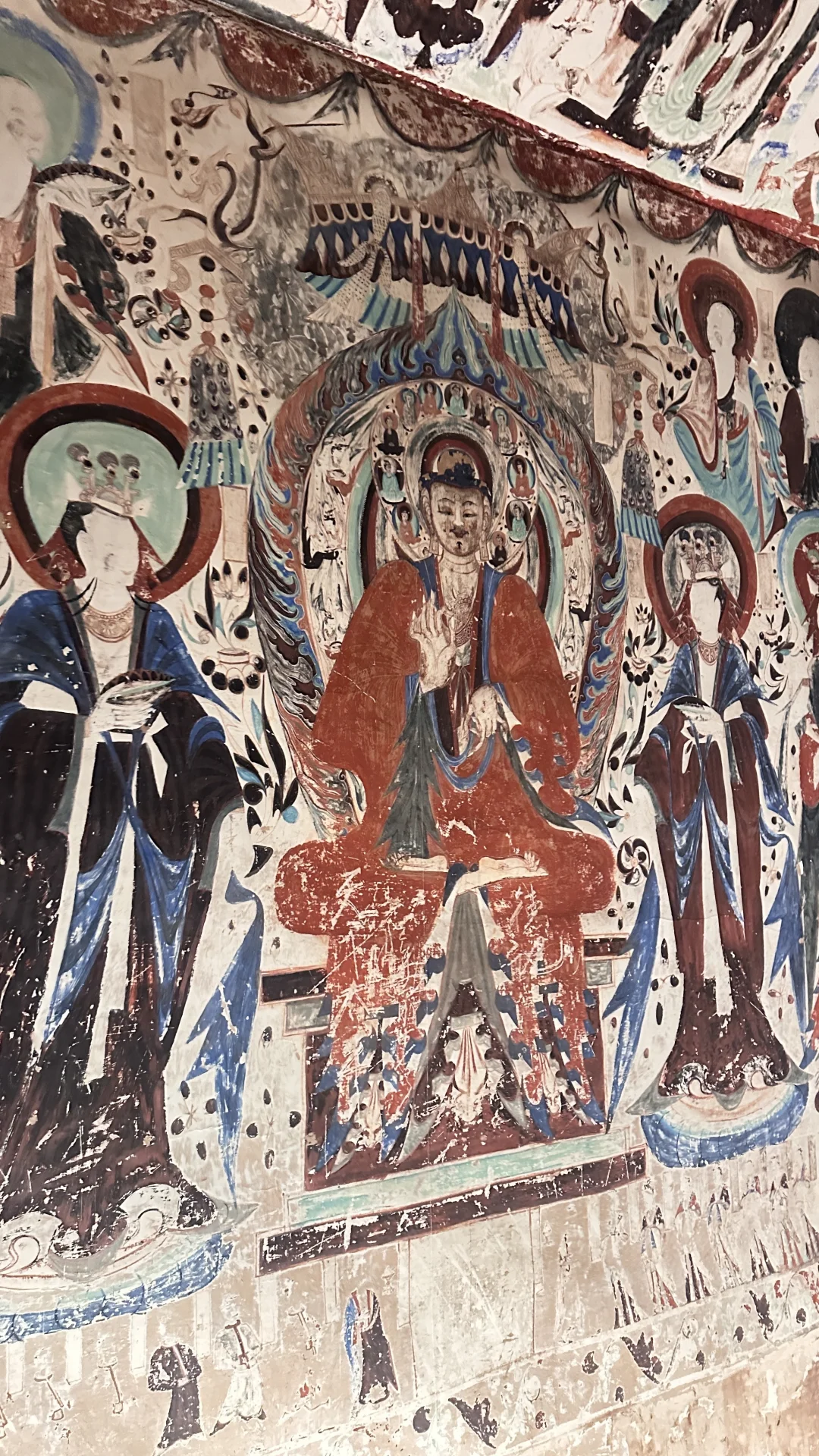 上海免费展｜在「何以敦煌」展上盖了25个章