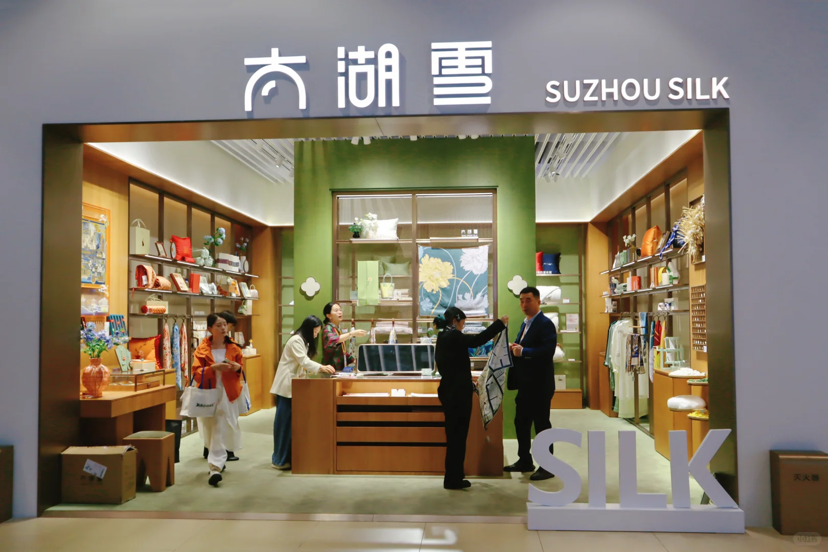 进博会逛到腿软，被太湖雪狠狠拿捏