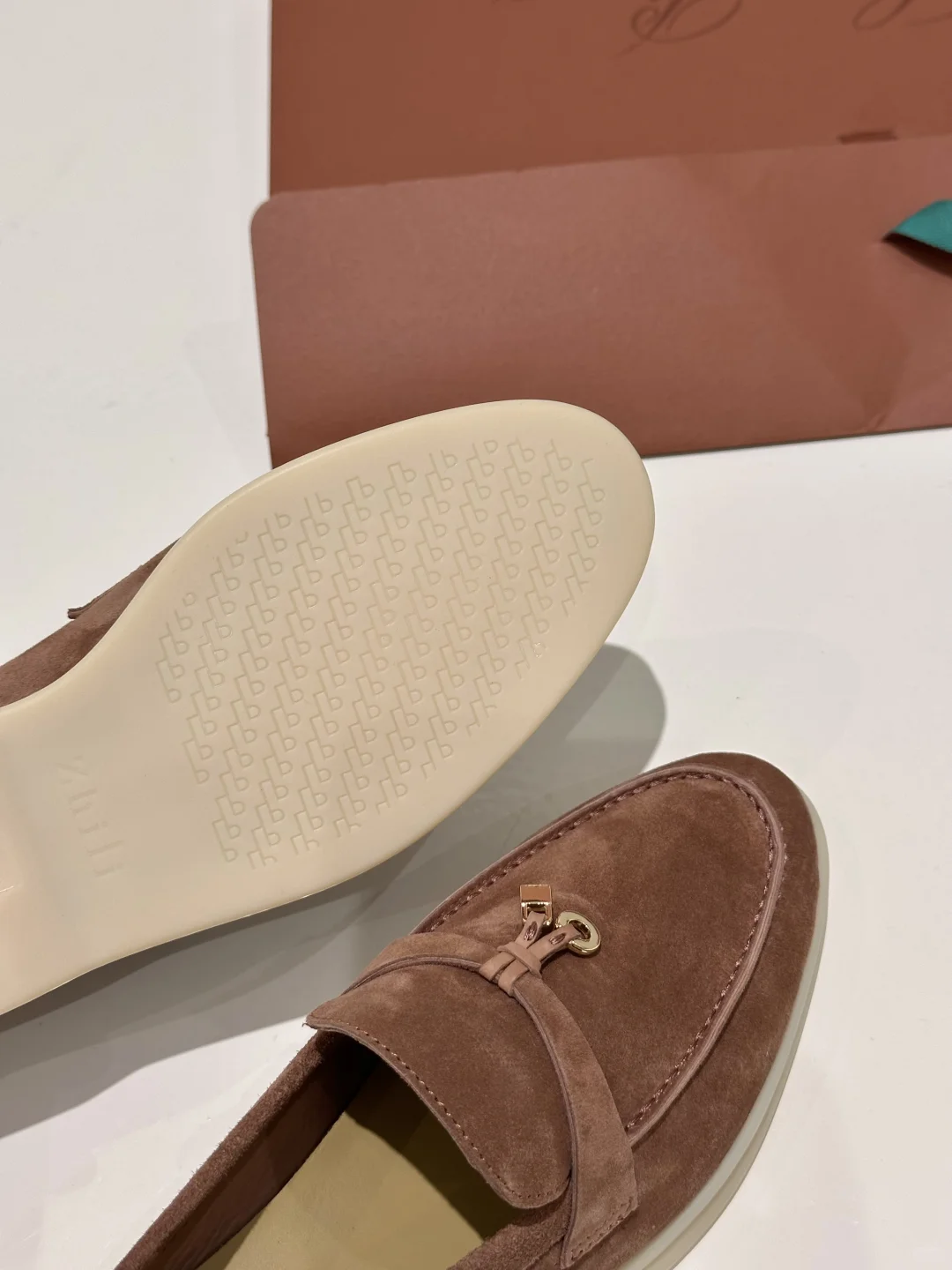 用意大利进口胎牛绒做的乐福鞋