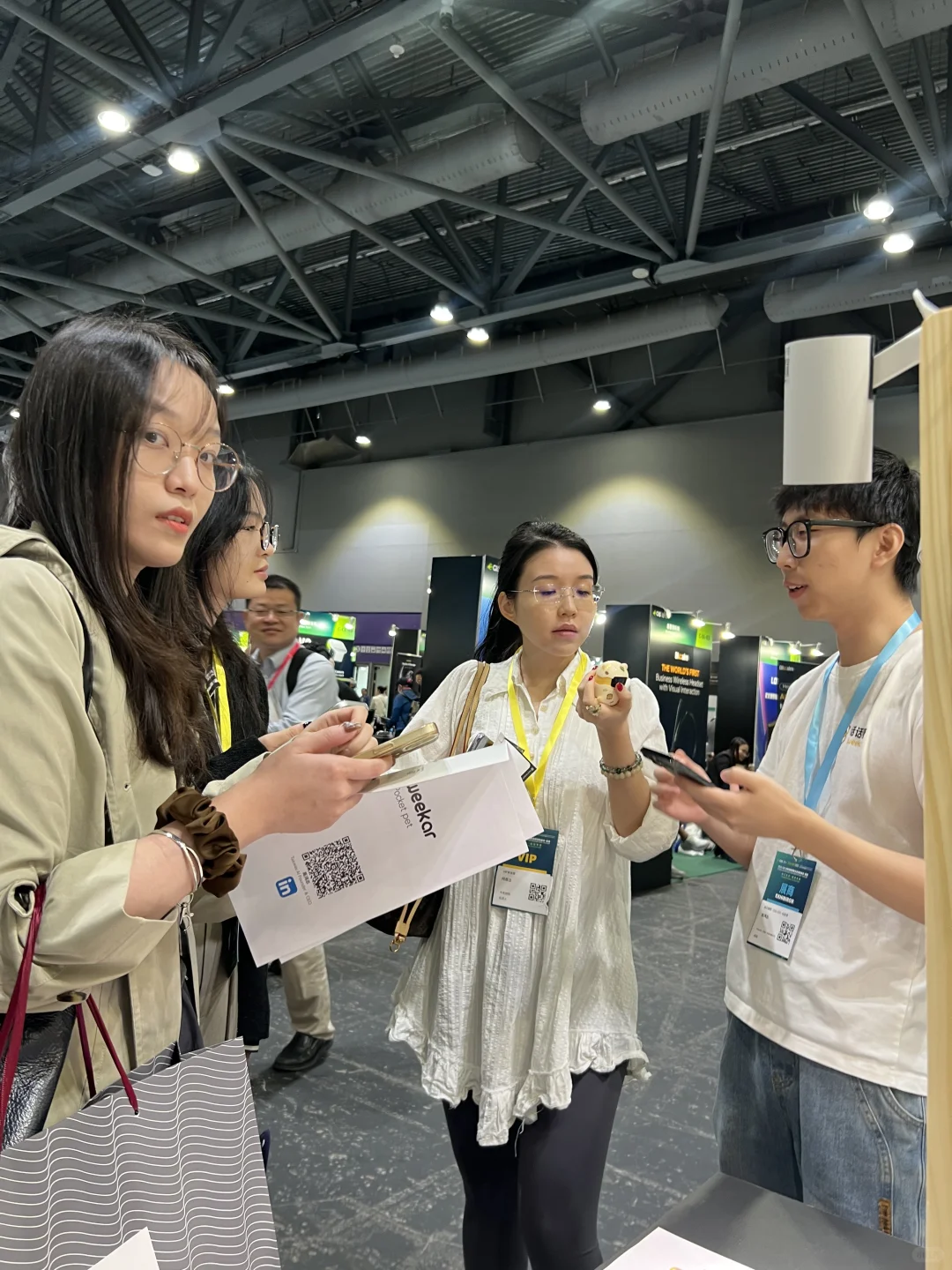 00后｜我带着我的电子宠物参加香港GIS了！