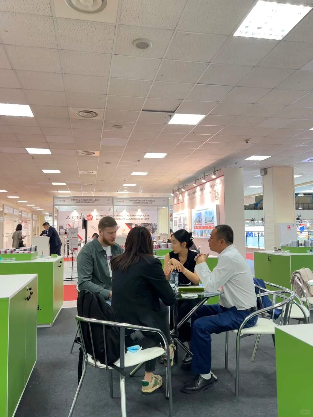 2024金属加工展完美收官， 收获最美工作照！