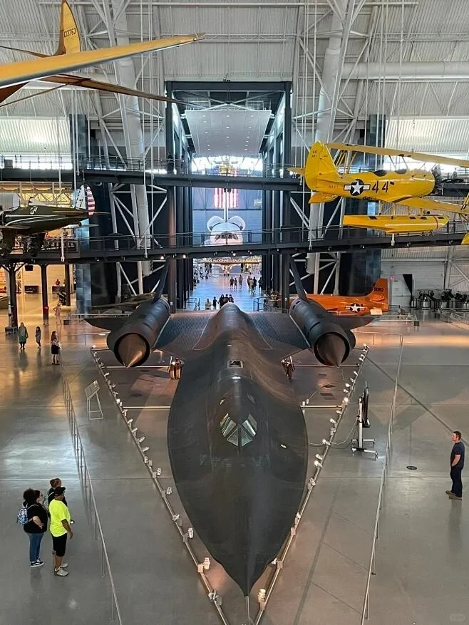 战机生产战机生产流水线