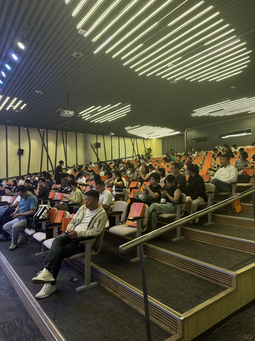 12.4号下午13:30杭州跨境电商峰会来了?