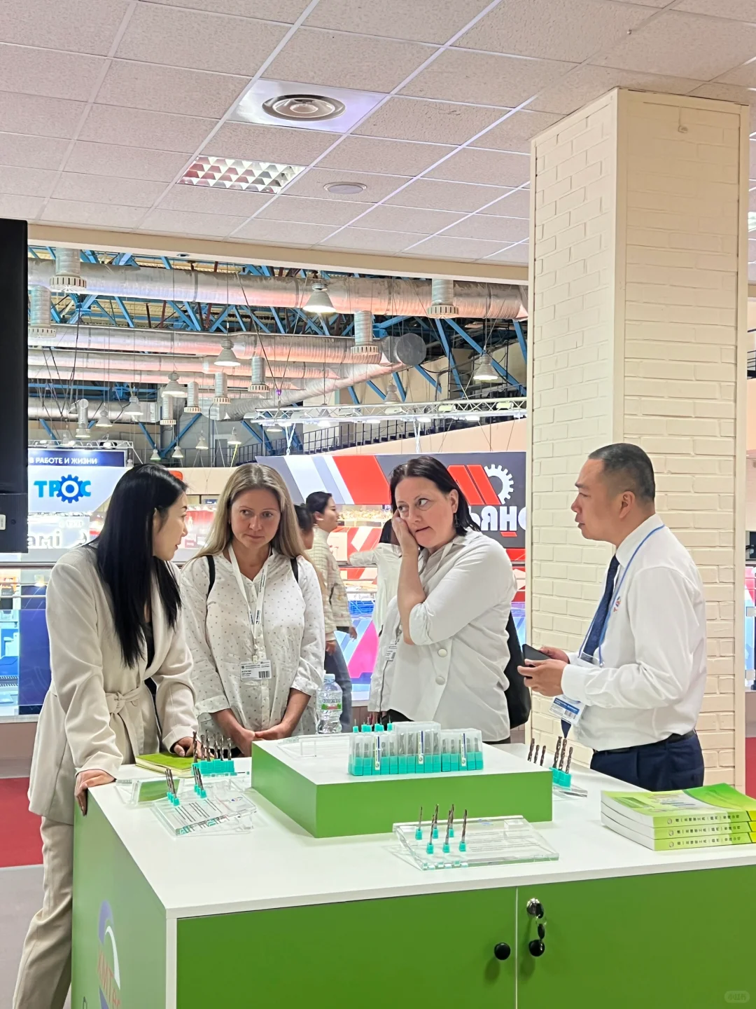 2024金属加工展完美收官， 收获最美工作照！