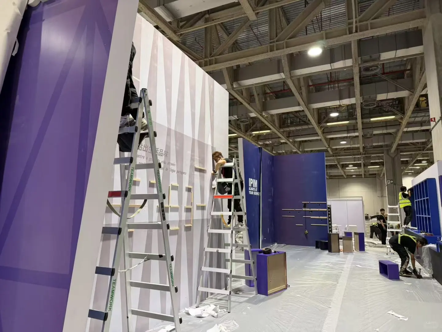 澳门AIE电子展倒计时！倬汇主场搭建ing⋯