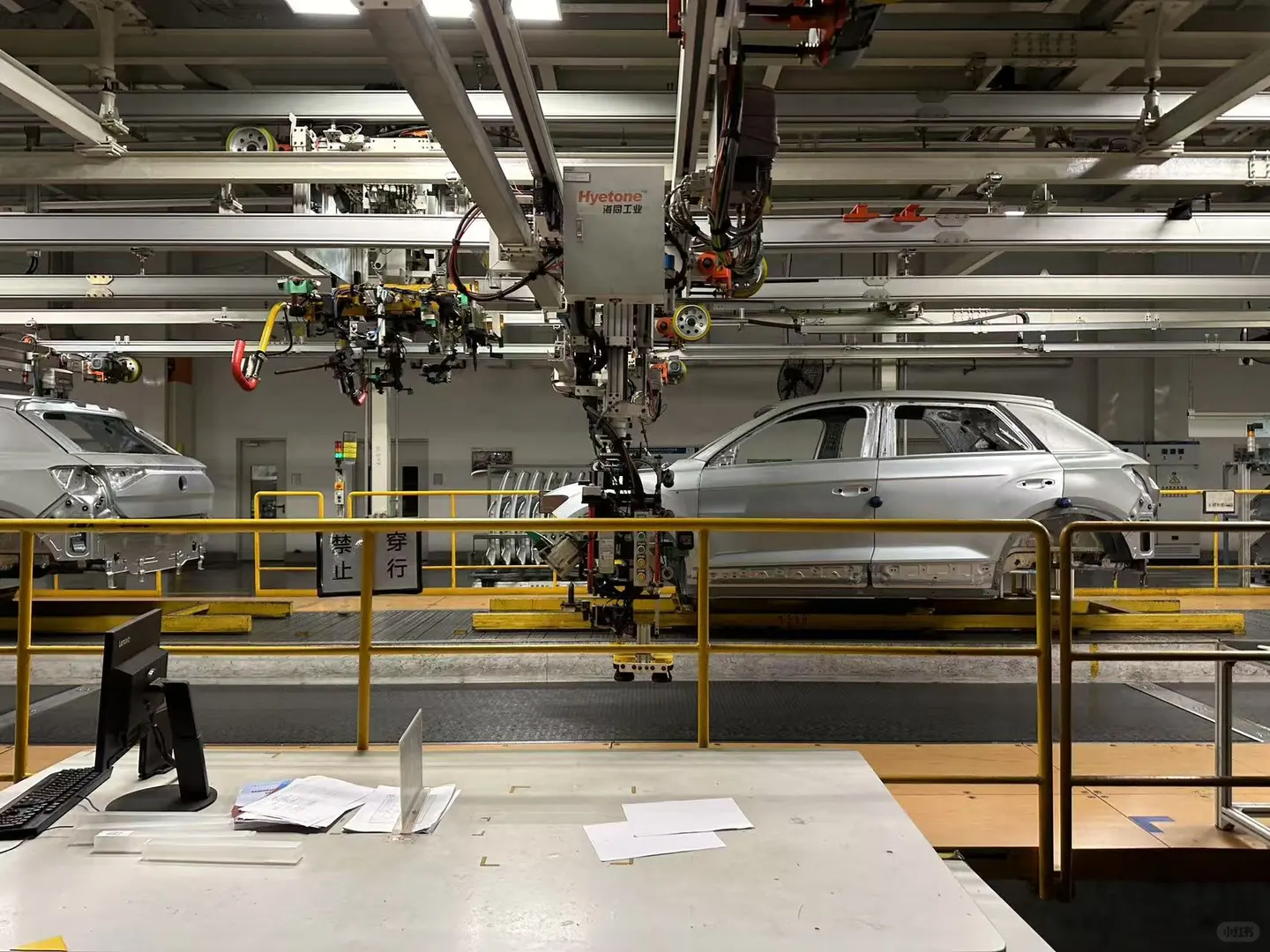 今日让我们看看一汽大众佛山工厂的流水线～