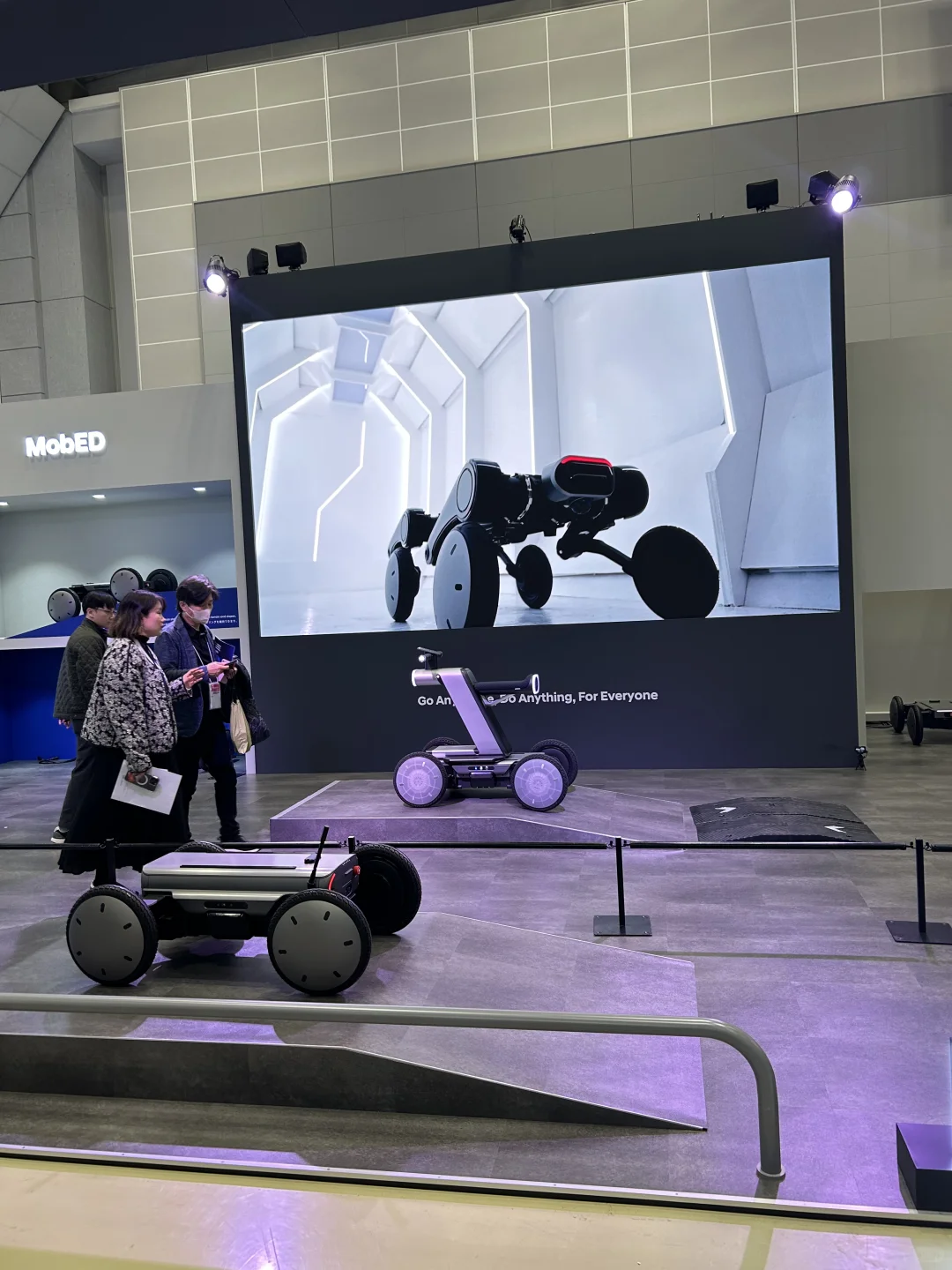 东京 IREX 2025 机器人展做翻译的一天