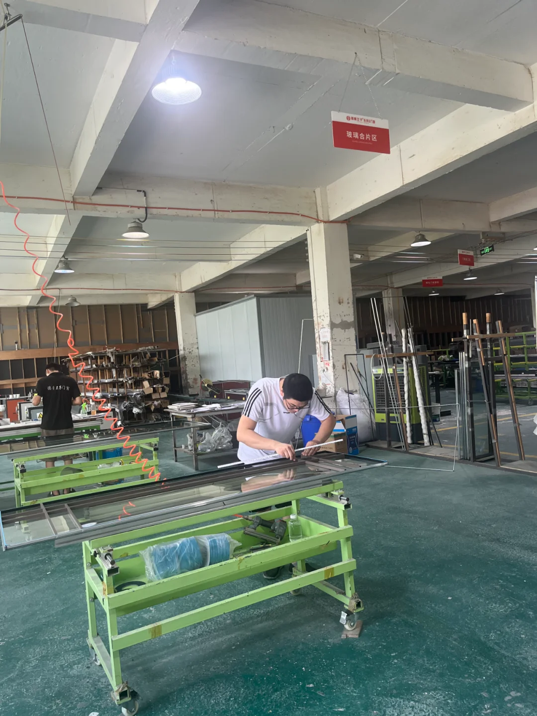 真敢说！选门窗商家不如先选工厂！