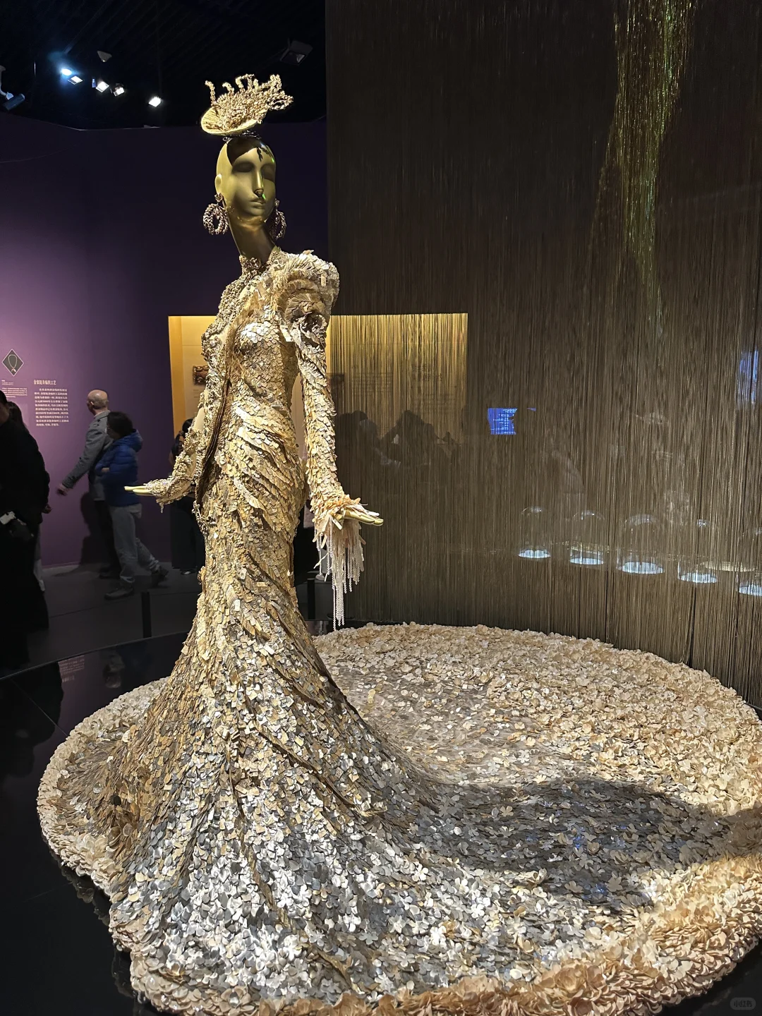 从北非到东亚的黄金服饰风尚