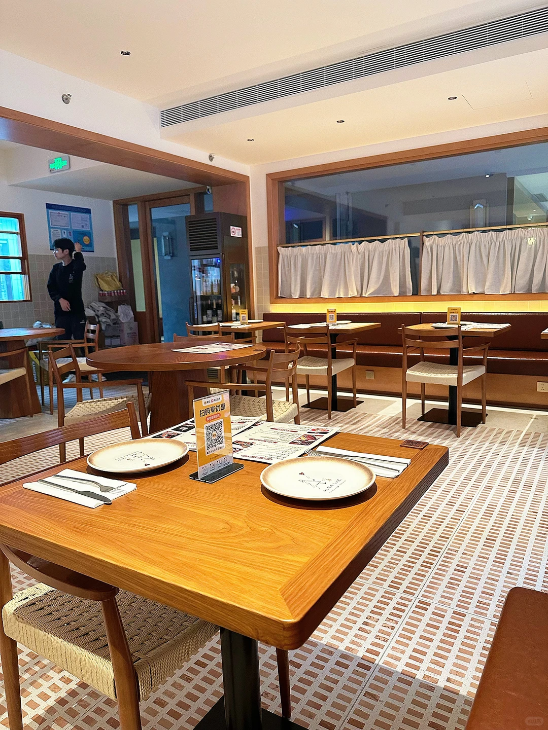 进博会同款！武康路西班牙菜太绝了??