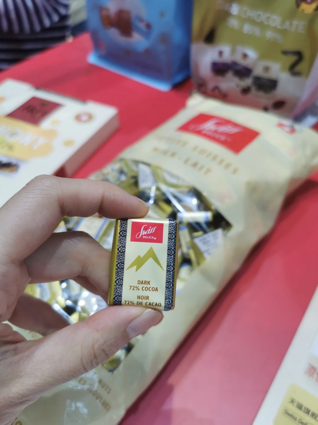 好累啊，进博会走2万步路，巧克力吃到撑