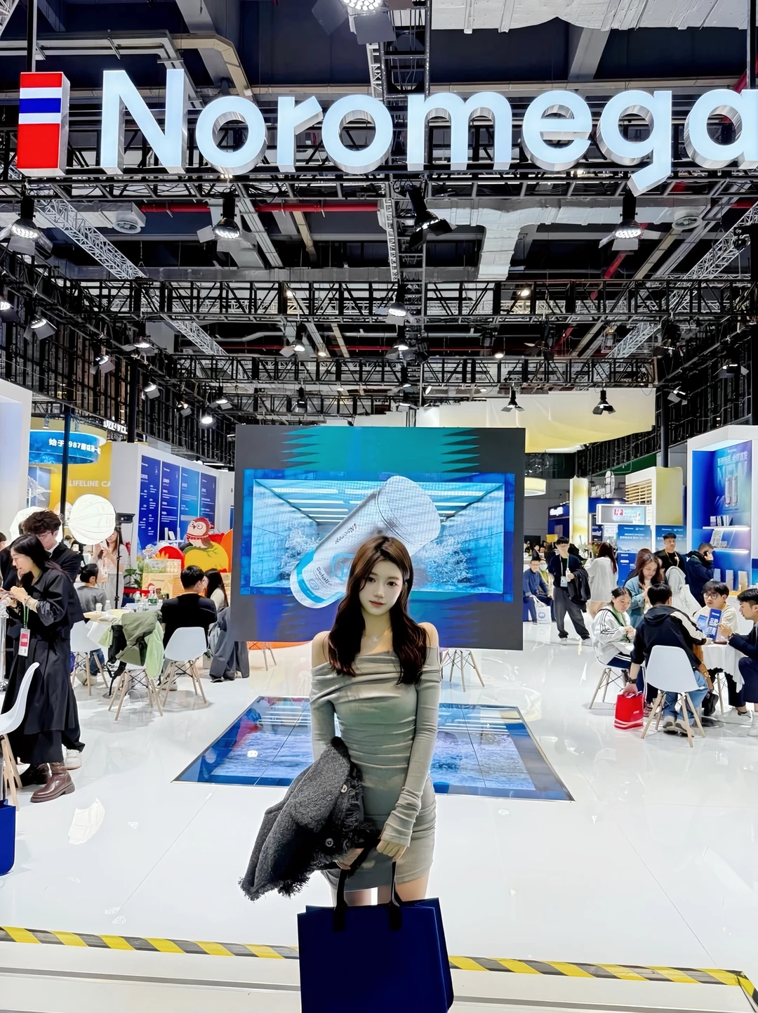 我宣布?没有养生人能空手走出进博会保养区