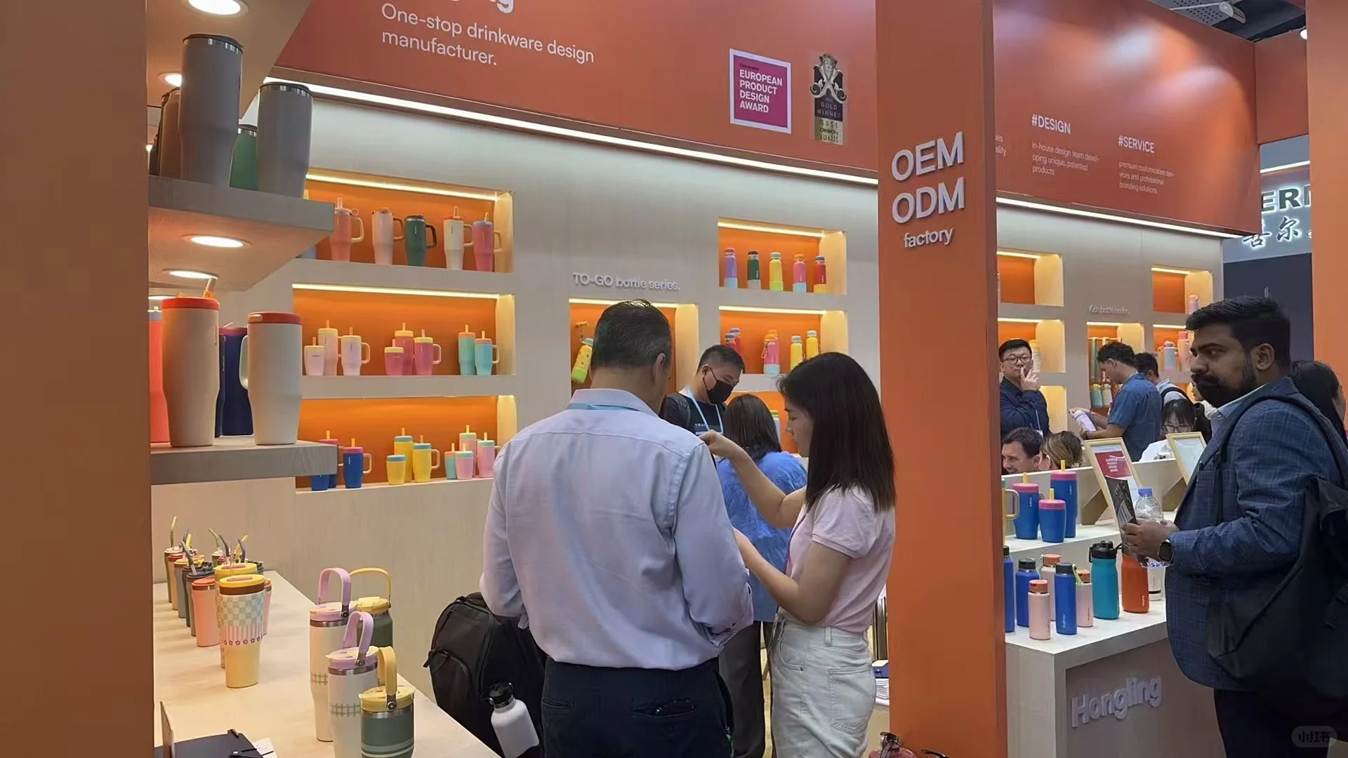 遇到这样的摊位你会进来看看吗？