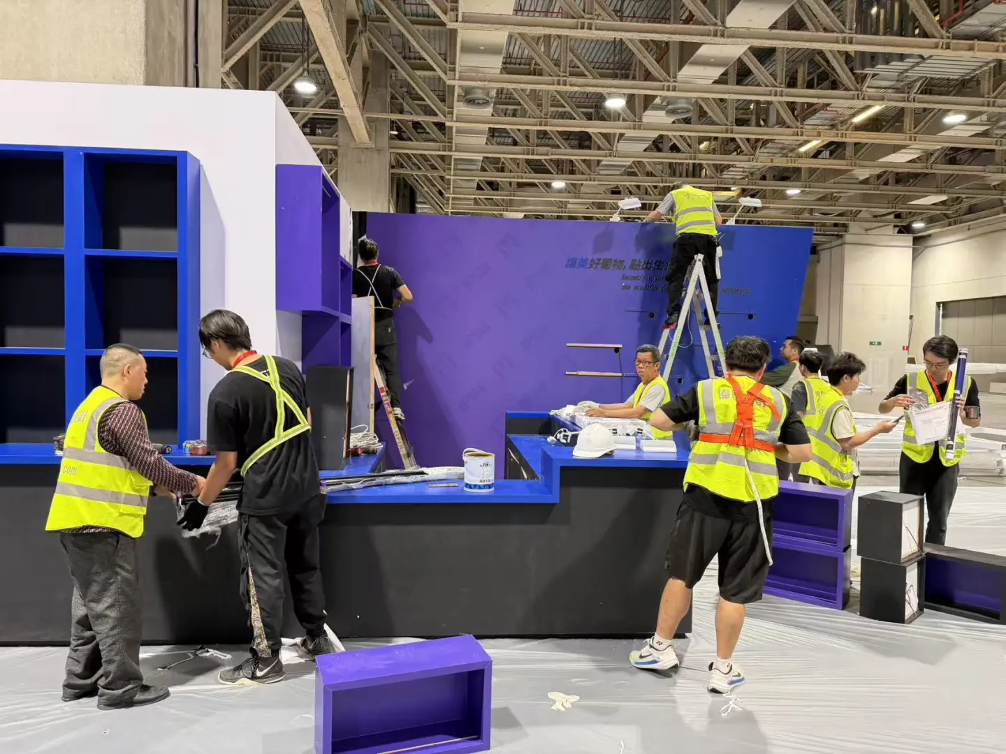 澳门AIE电子展倒计时！倬汇主场搭建ing⋯