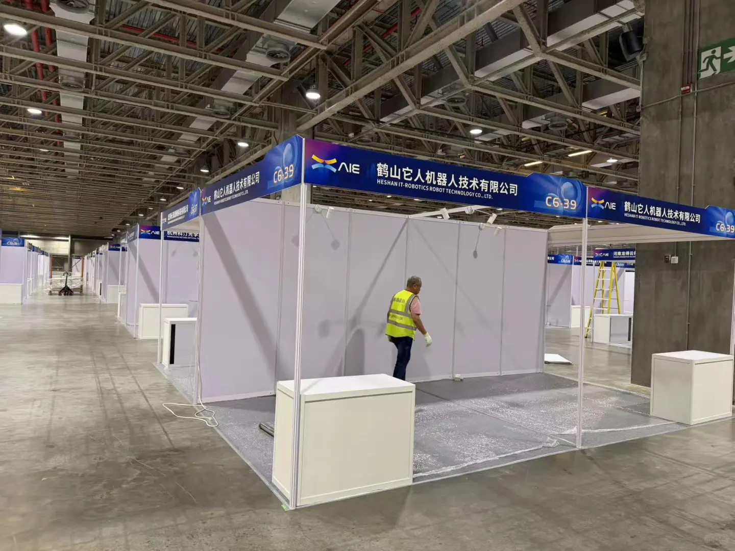 澳门AIE电子展倒计时！倬汇主场搭建ing⋯