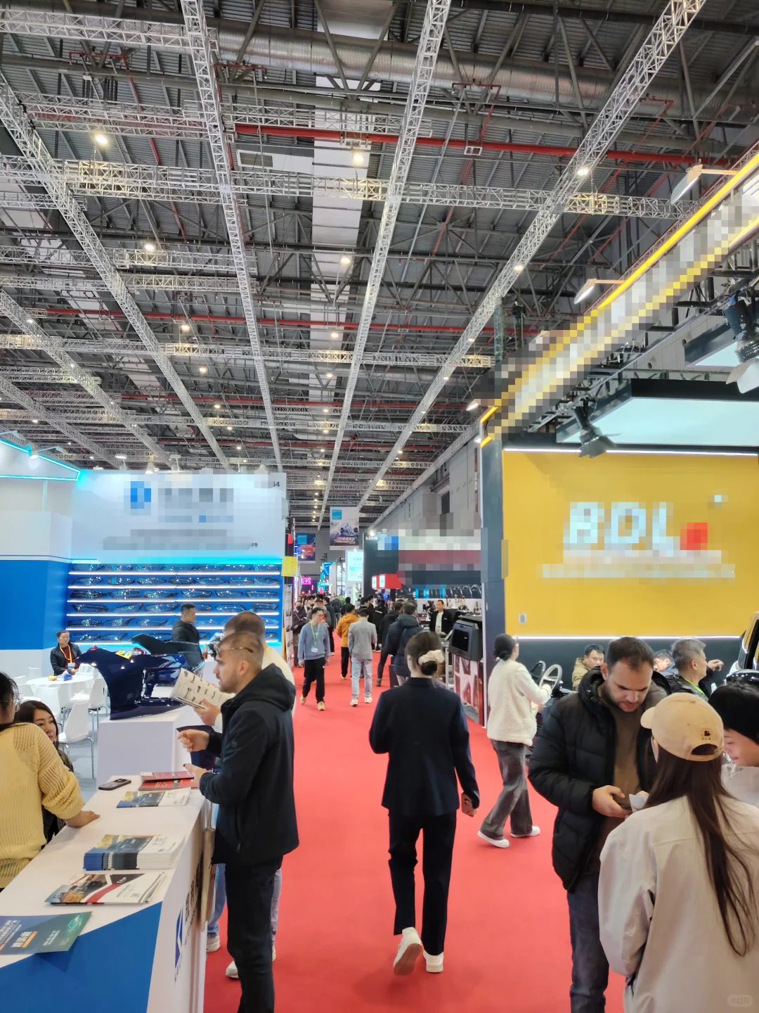 谁懂啊！上海国际汽配展也太旺了吧?
