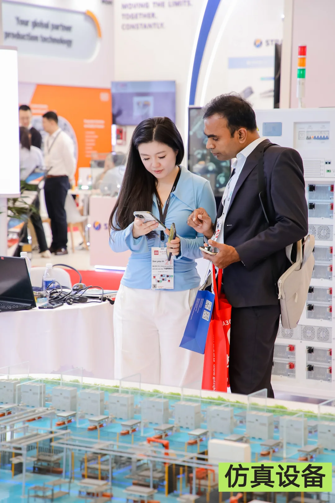 逛智博会挖到宝！5G工厂沙盘太热闹啦～