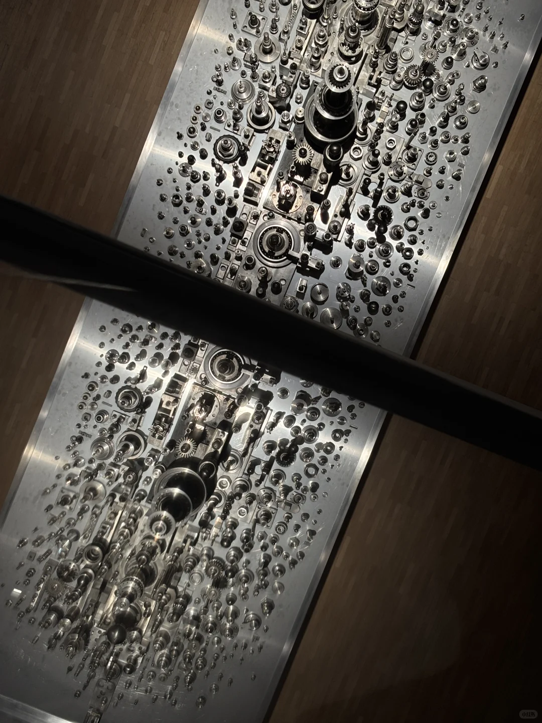 金属文化 ｢METAL｣by Hermès