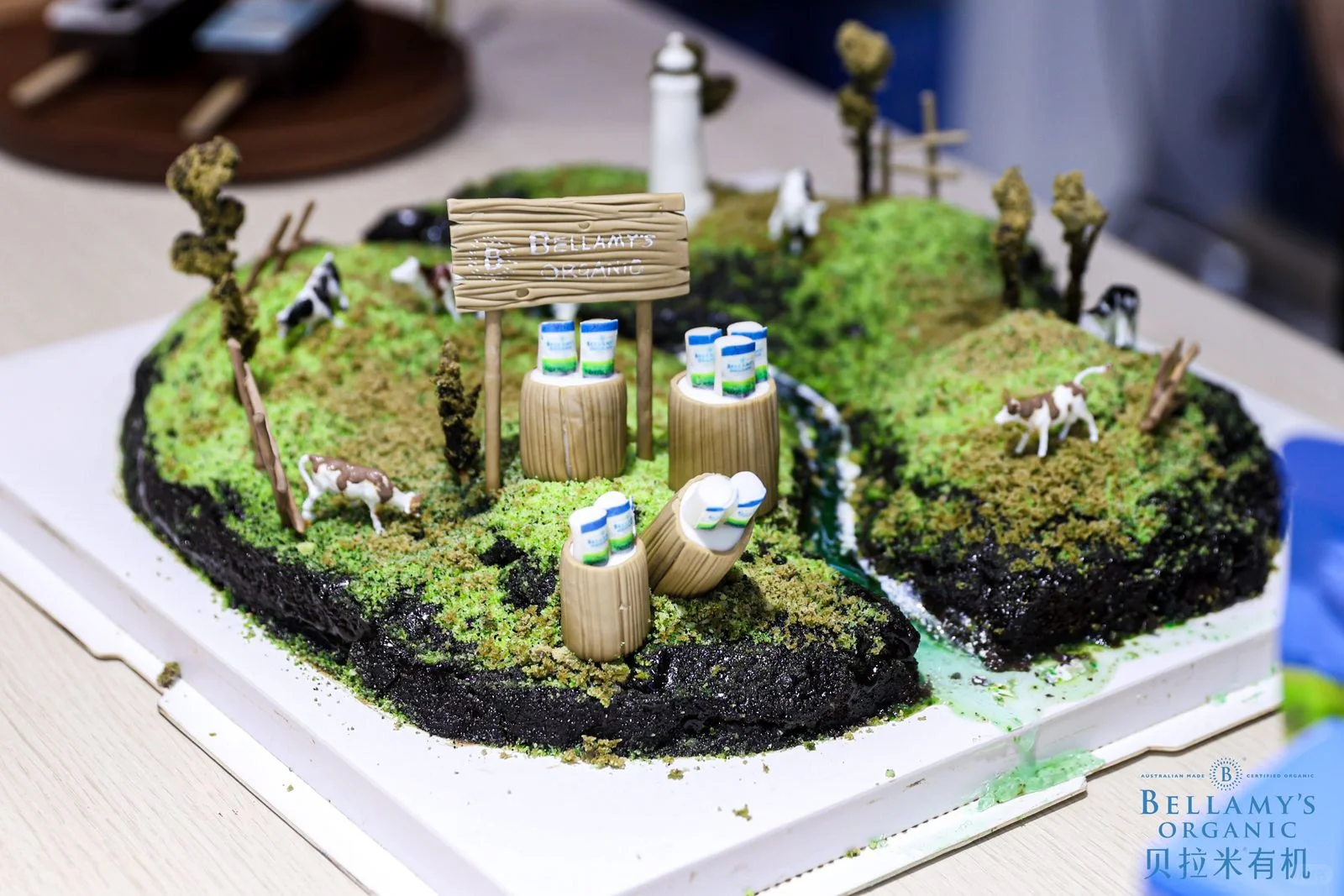 进博会的显眼牛——澳洲贝拉米有机展台