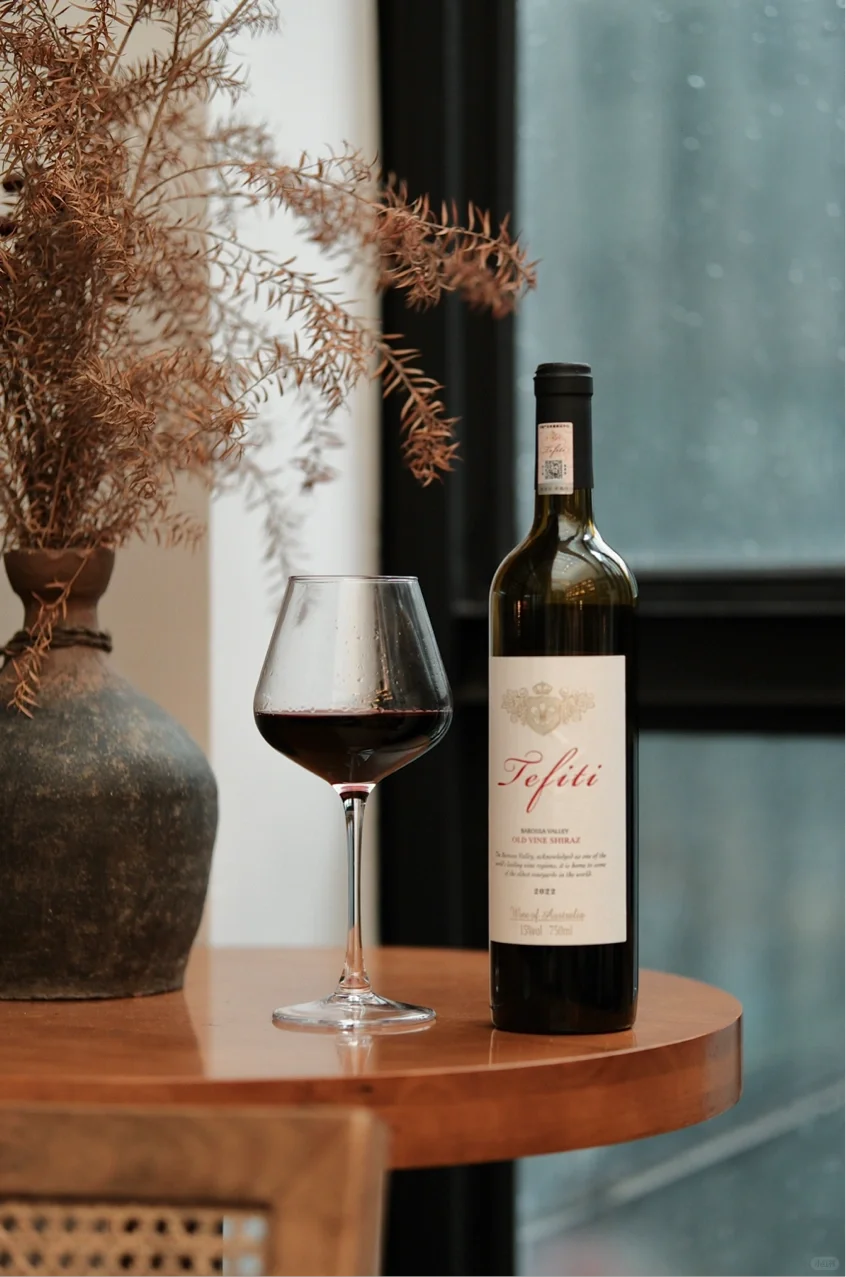 暮色四合时,红酒是I人的浪漫?