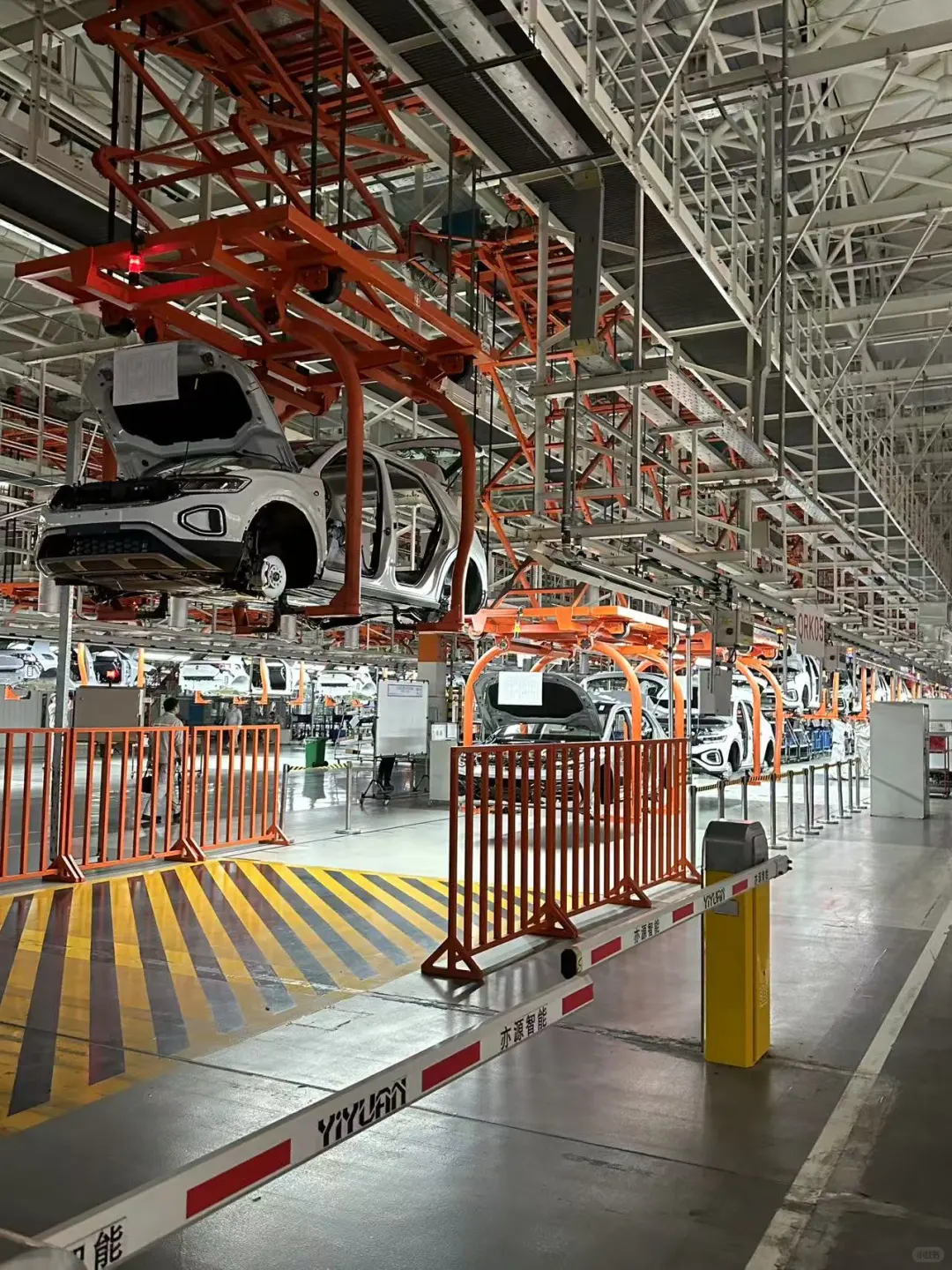 今日让我们看看一汽大众佛山工厂的流水线～