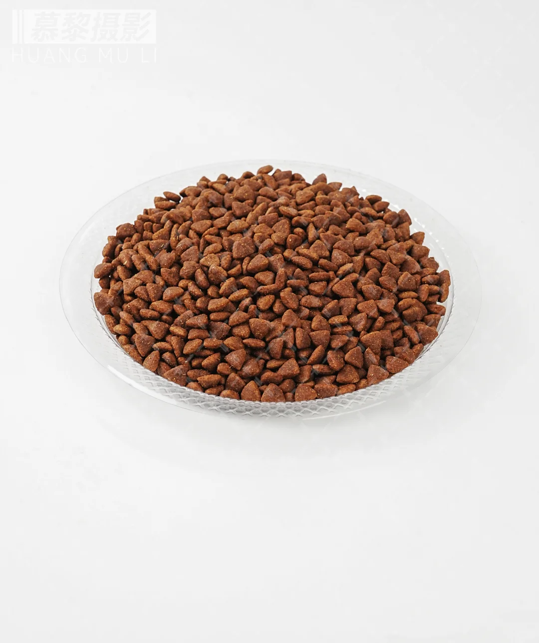 猫粮狗粮冻干颗粒白底图拍摄节选