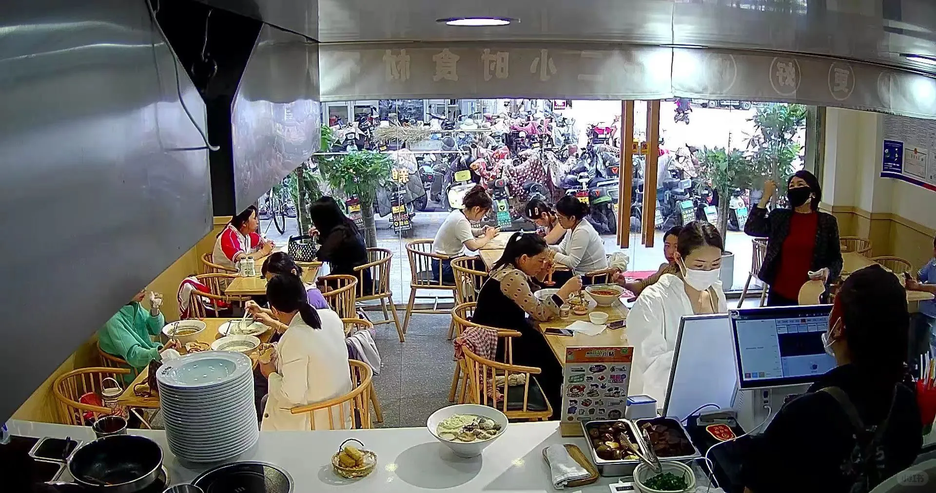 餐饮行业趋势：健康、可持续与创新