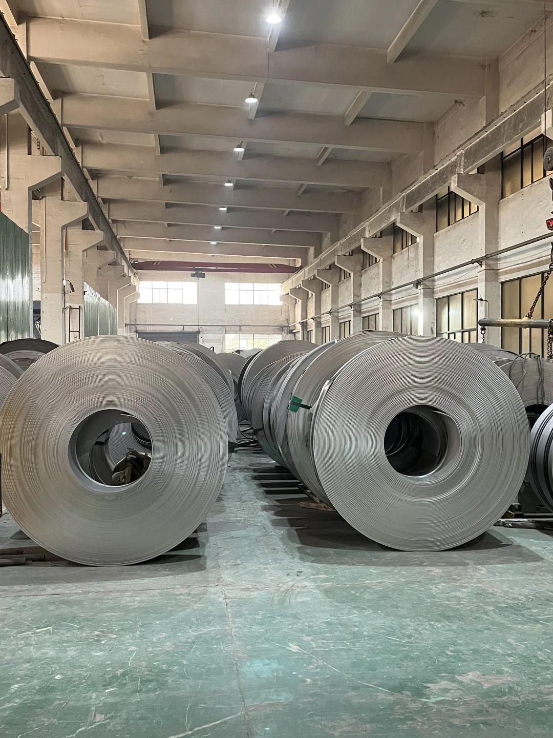 00后毕业女大钢材生卖钢第433天?