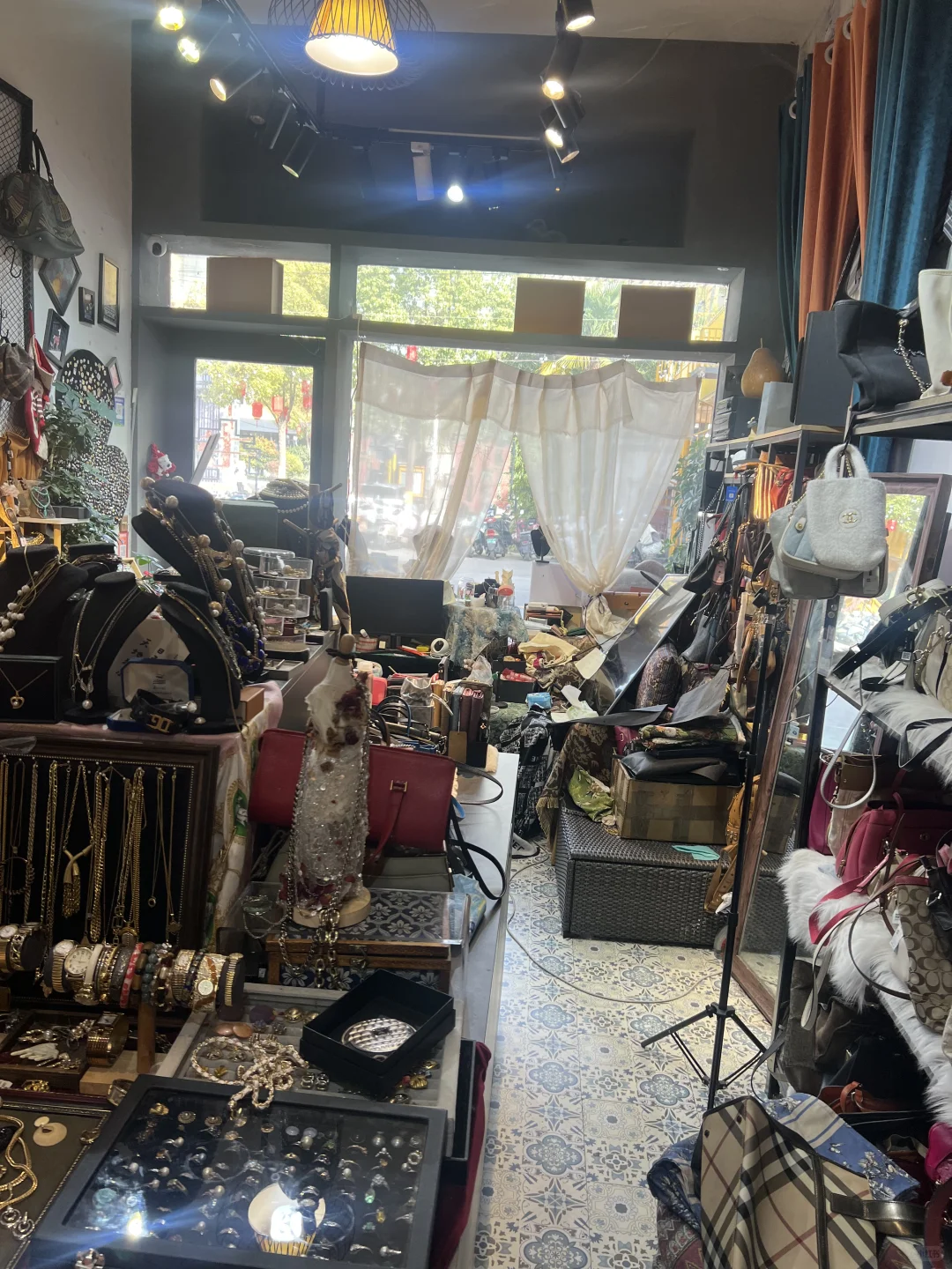 太难了，可能真的是招不来人了…