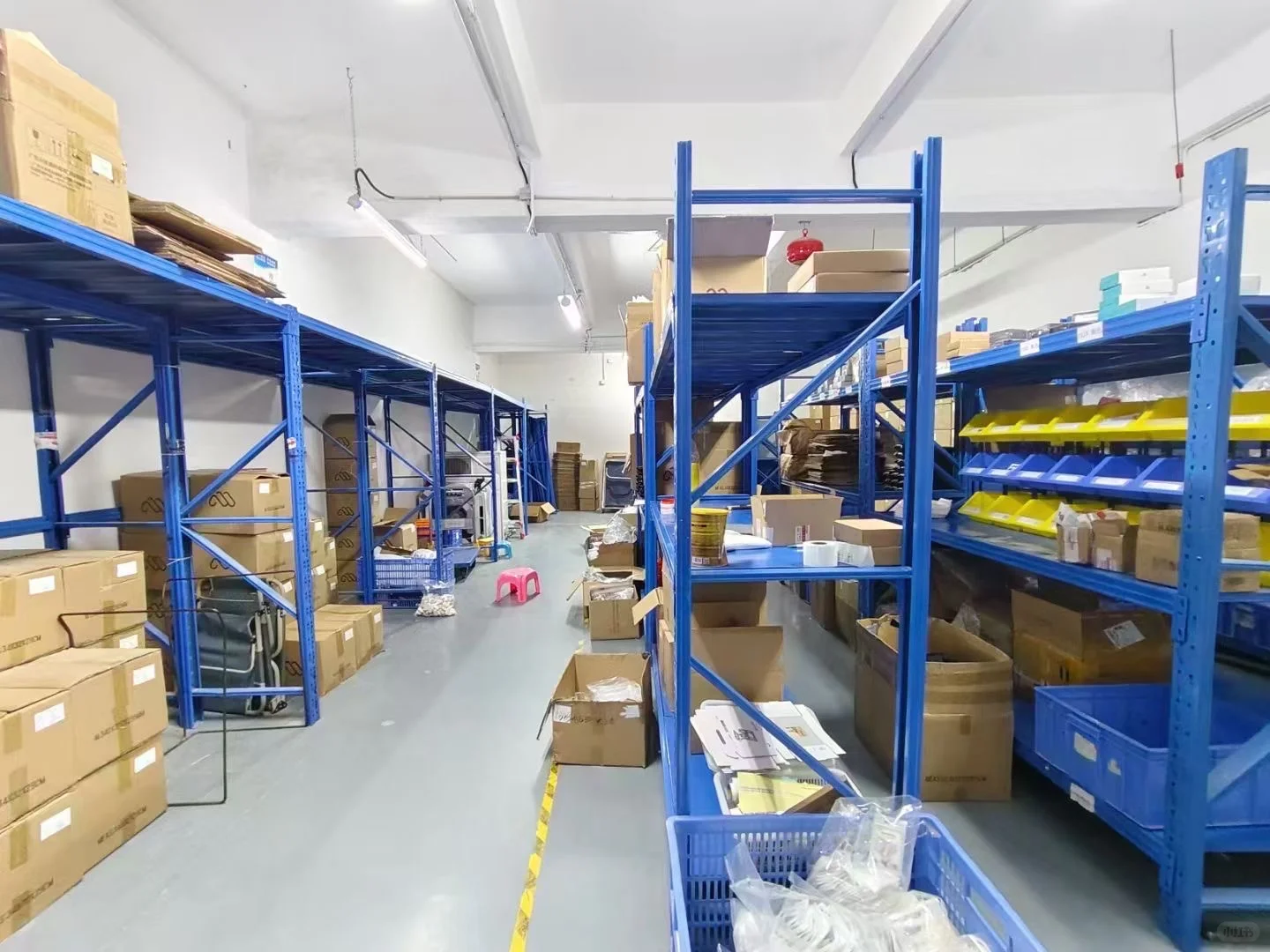 银田 西乡地铁口原房东直租 水电齐全