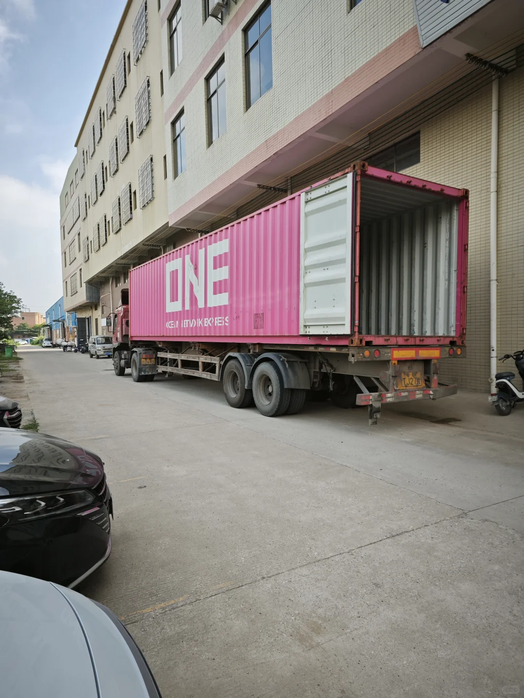 ?第一次认真拍工厂发货的过程感觉有点酷