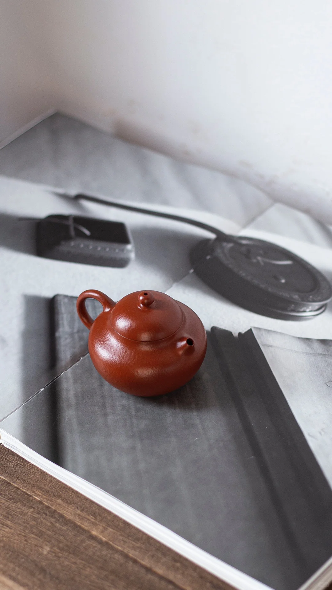 一、市场需求与供应矛盾，随着人们对紫砂壶的