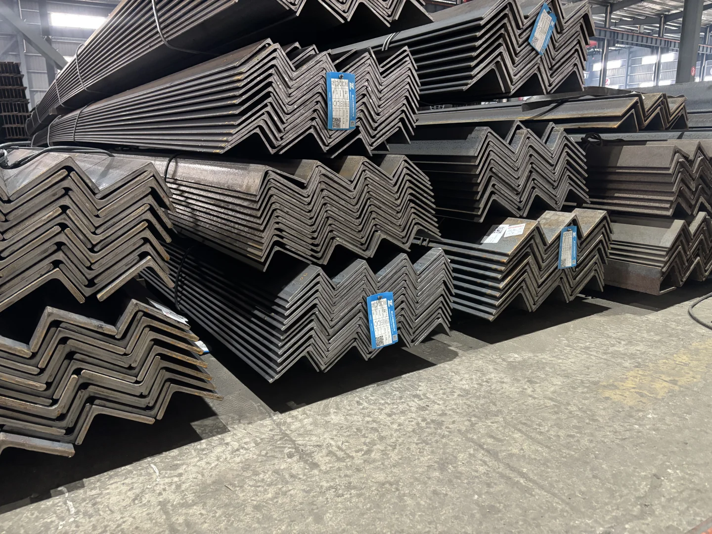 都是钢材，为什么价格差这么多？