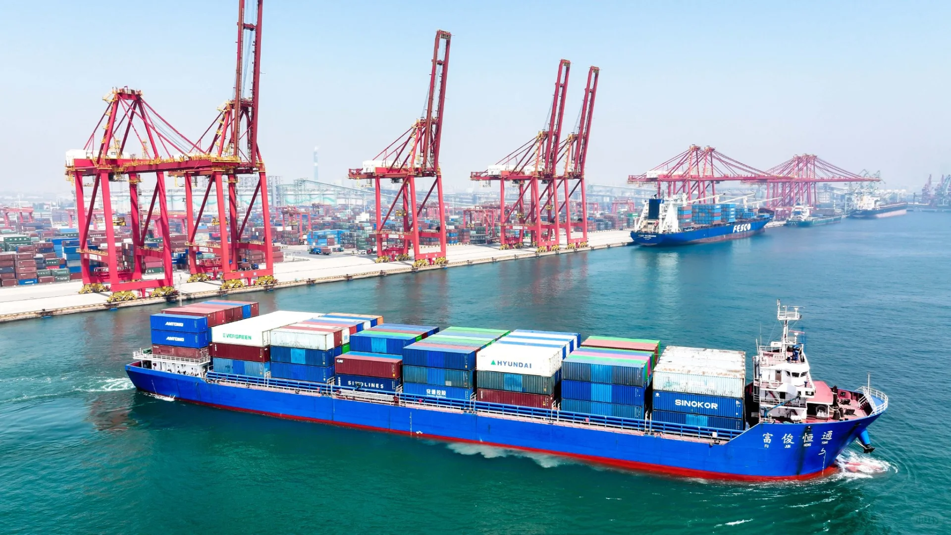 新月度行情启动，市场迎来普涨格局