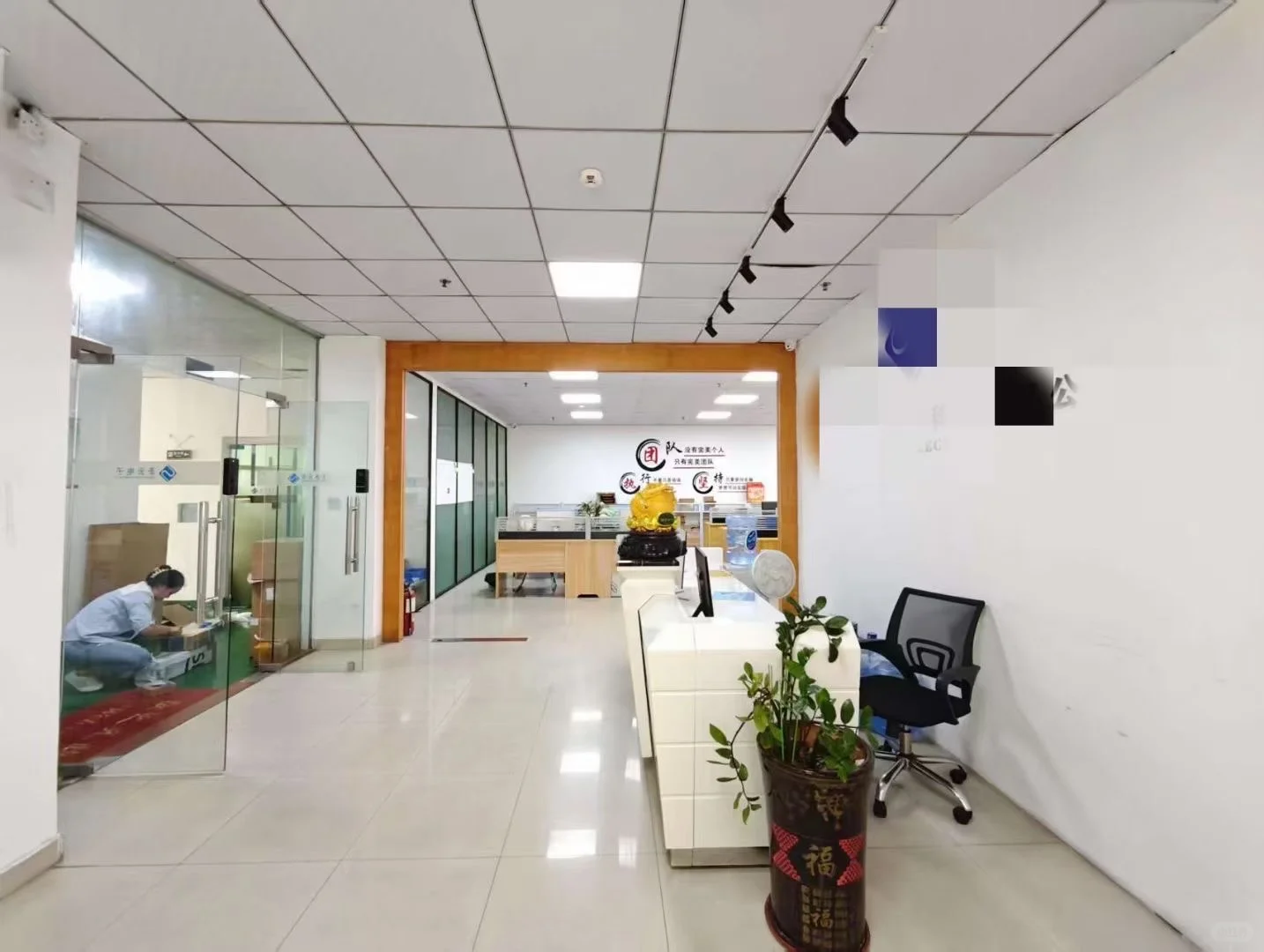 银田 西乡地铁口原房东直租 水电齐全