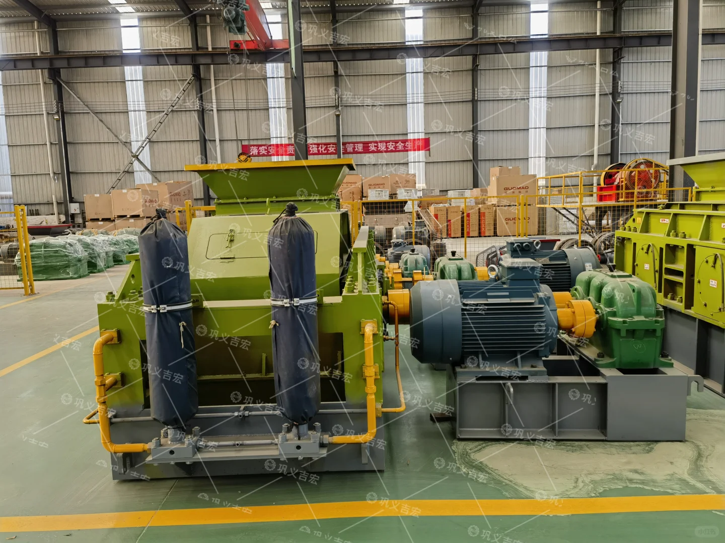 石料场选择对辊制砂机除了价格还应关注什么