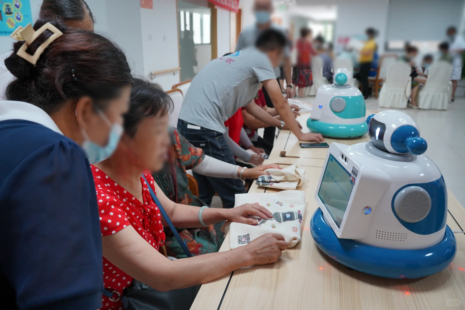 京大北京为养老服务机器人科技赋能