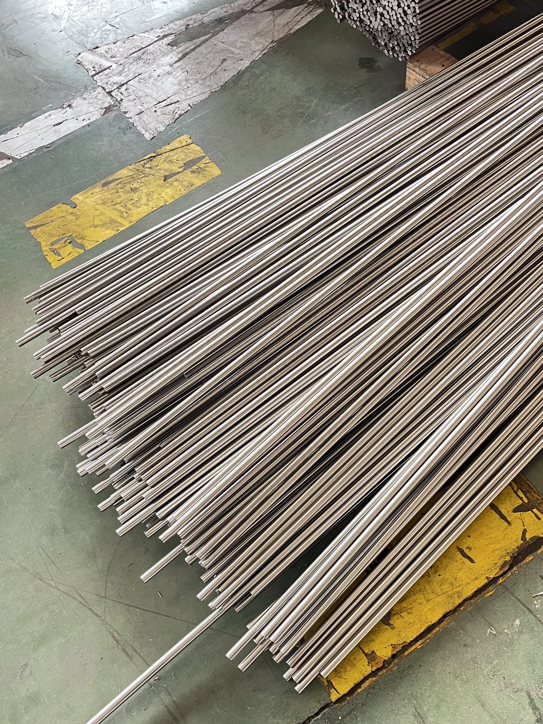 00后毕业女大钢材生卖钢第419天?